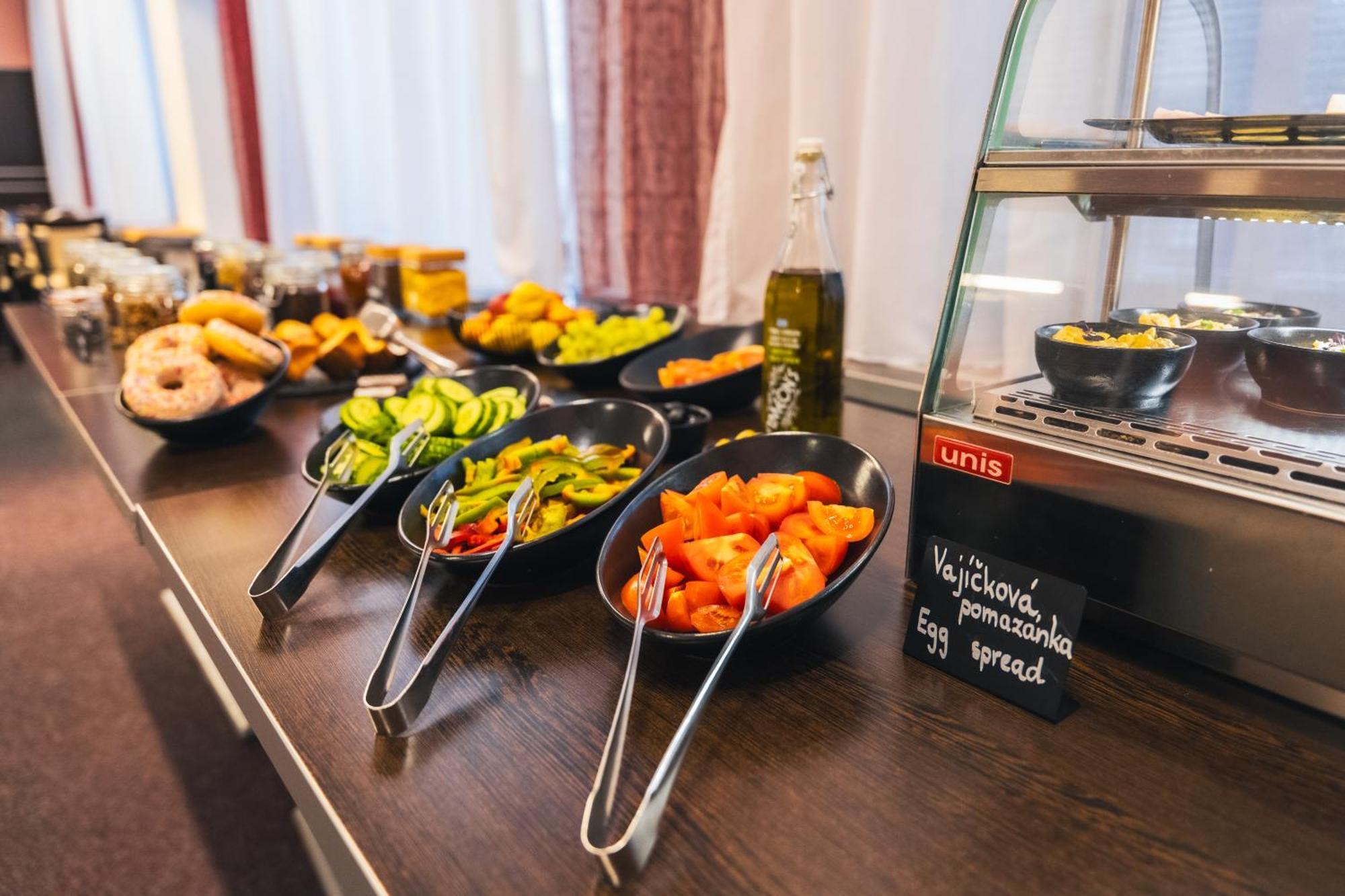 Hotel Grand Uherske Hradiste Luaran gambar