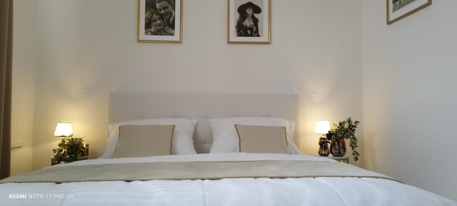 Hotel Grand Uherske Hradiste Luaran gambar